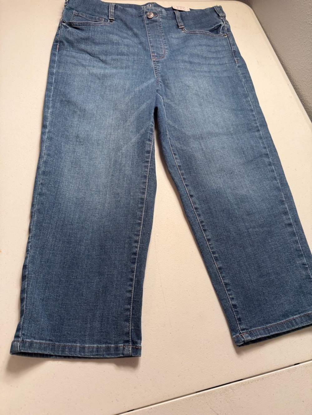Time and Tru Mid-Rise Straight Leg Denim Jeans - Medium Blue Wash